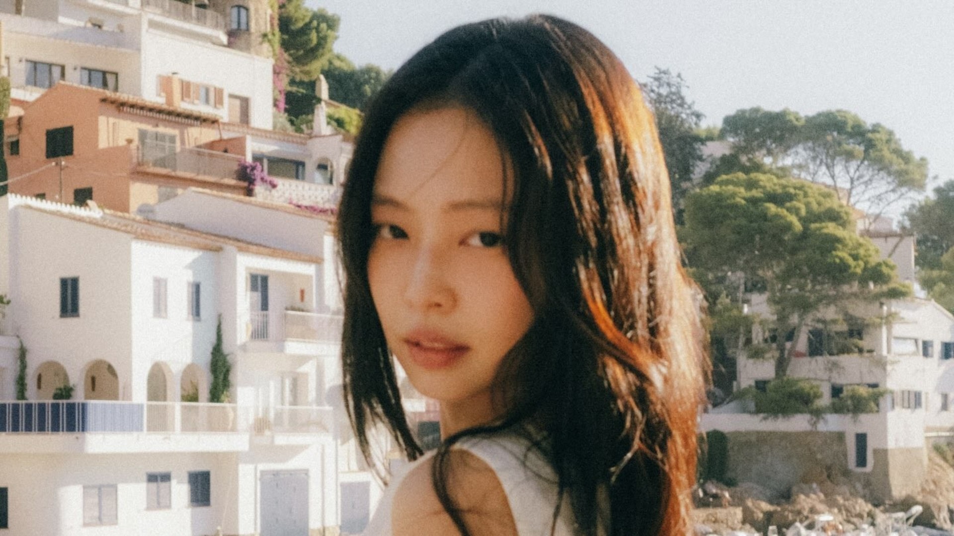 Jennie (1).jpg